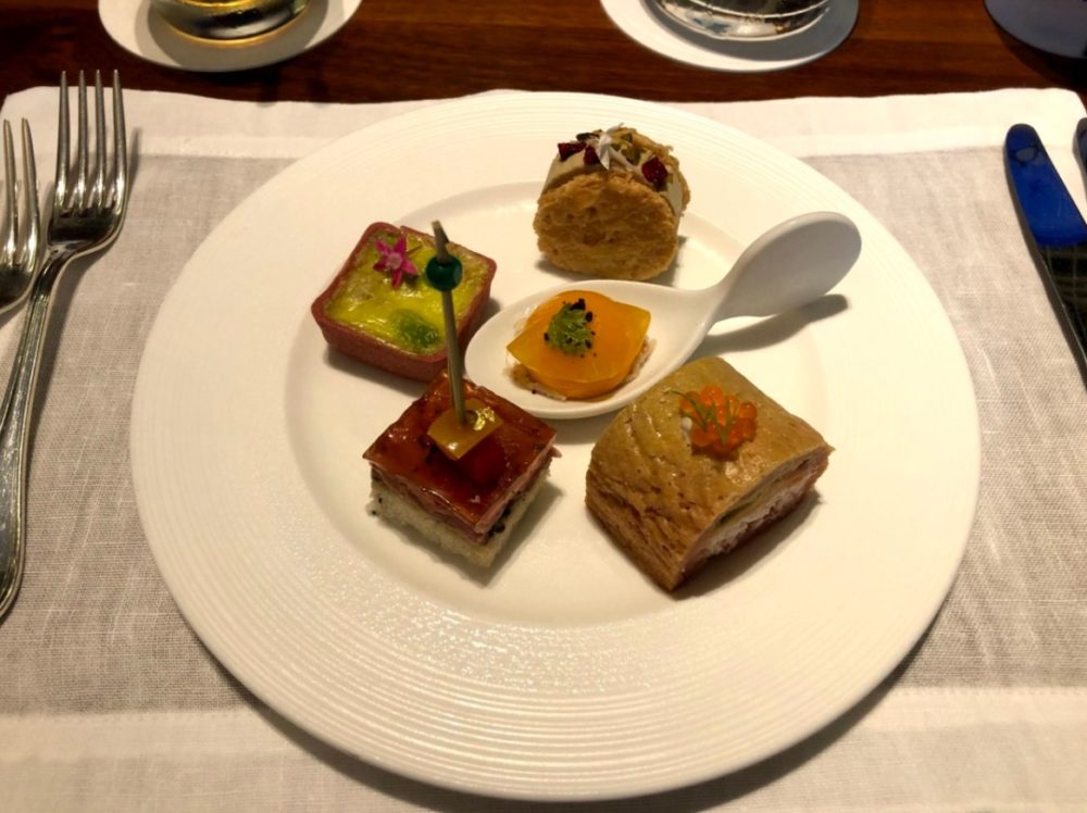 京都で優雅に ピエールエルメのアフタヌーンティーを子連れで楽しんだブログ 値段以上の価値は リッツカールトン京都